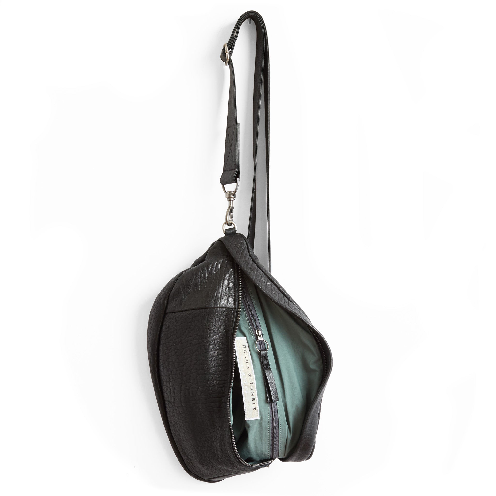 lissa in black pebble, showcasing interior o'keeffe lining