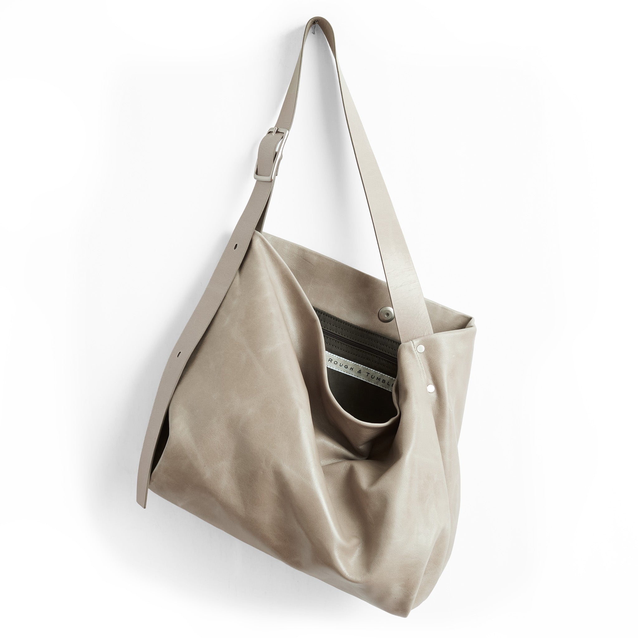 large central boho in sesame, showcasing interior slate lining