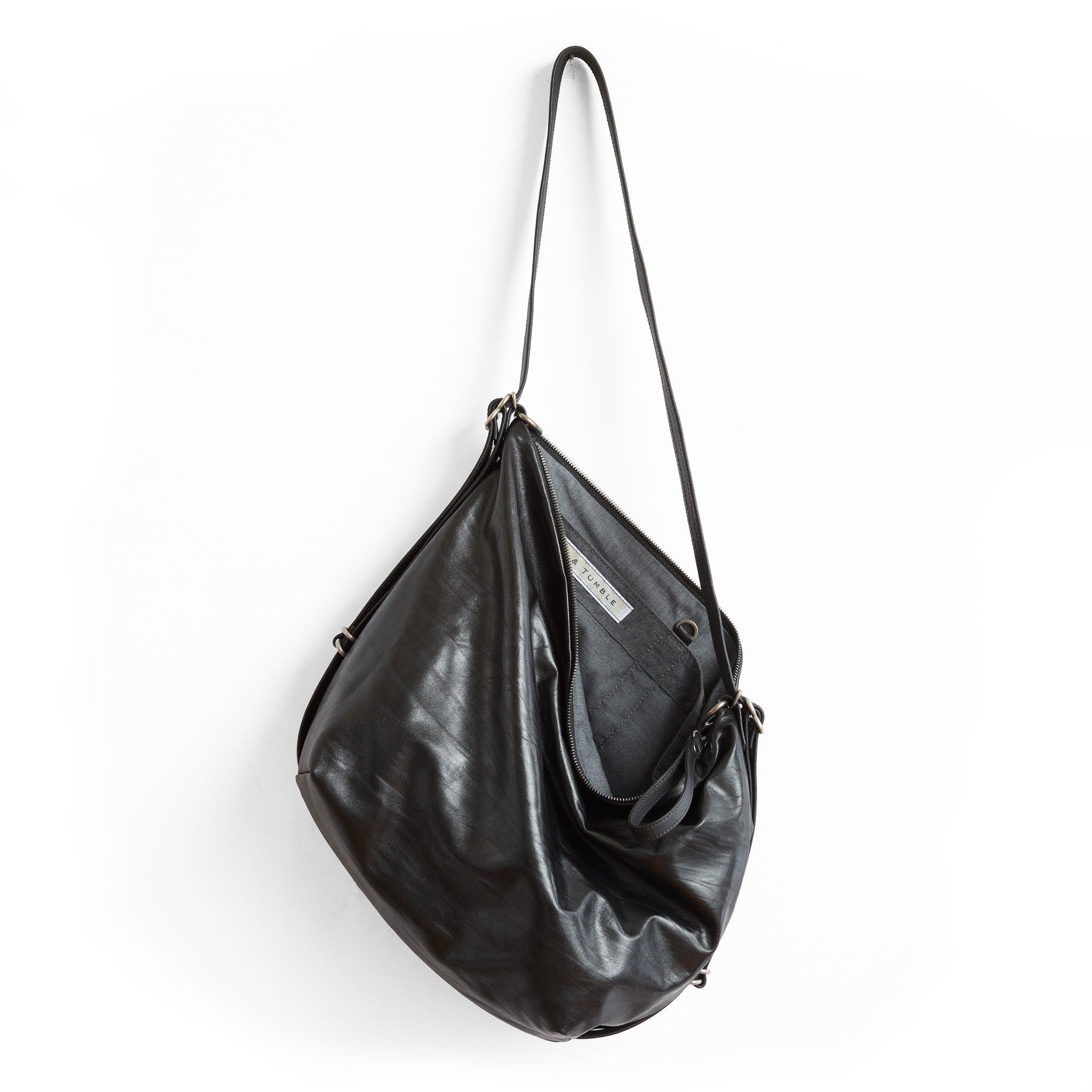 large hobo in flight black, showcasing grey chambray lining