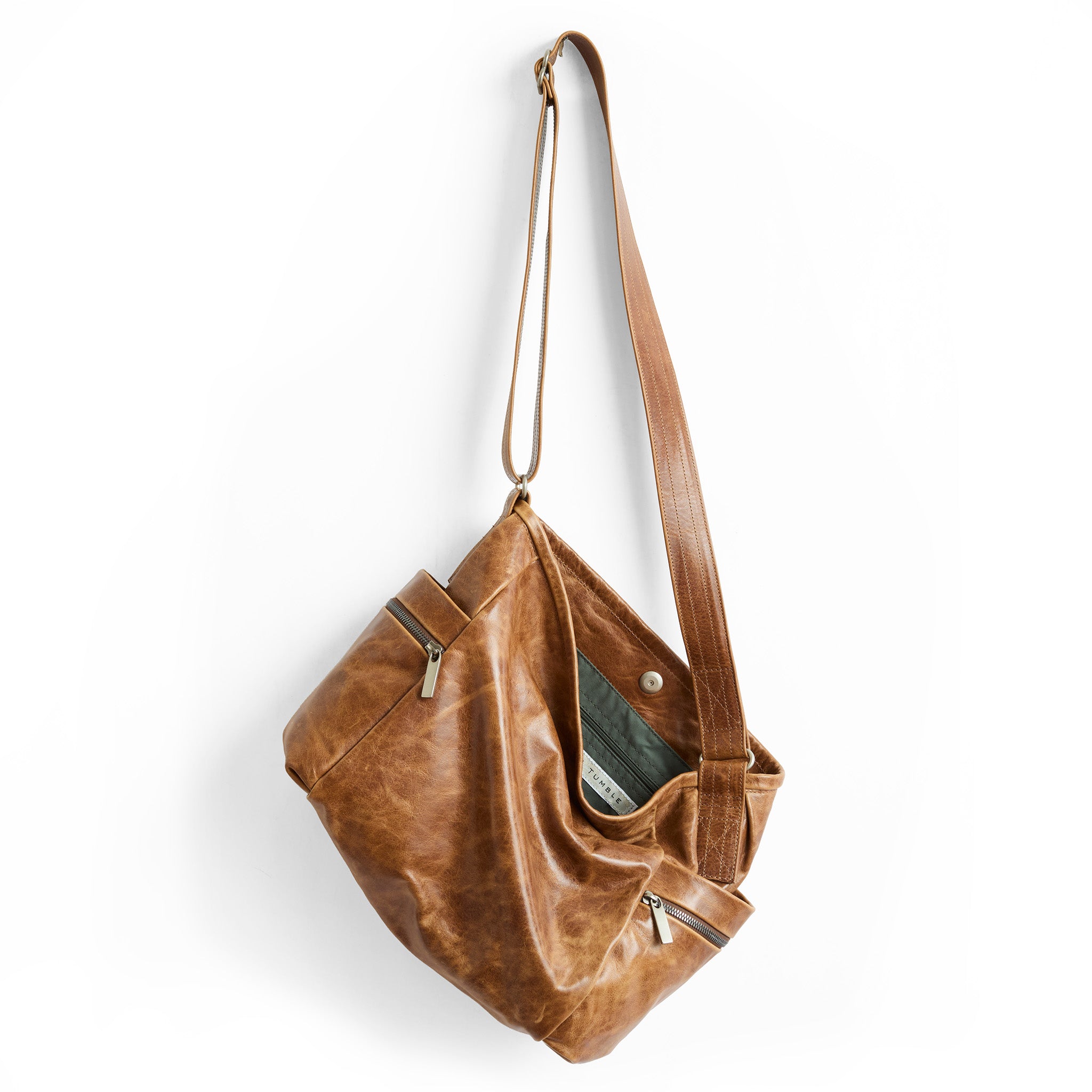 medium light saddle pillow, showcasing interior oslo lining