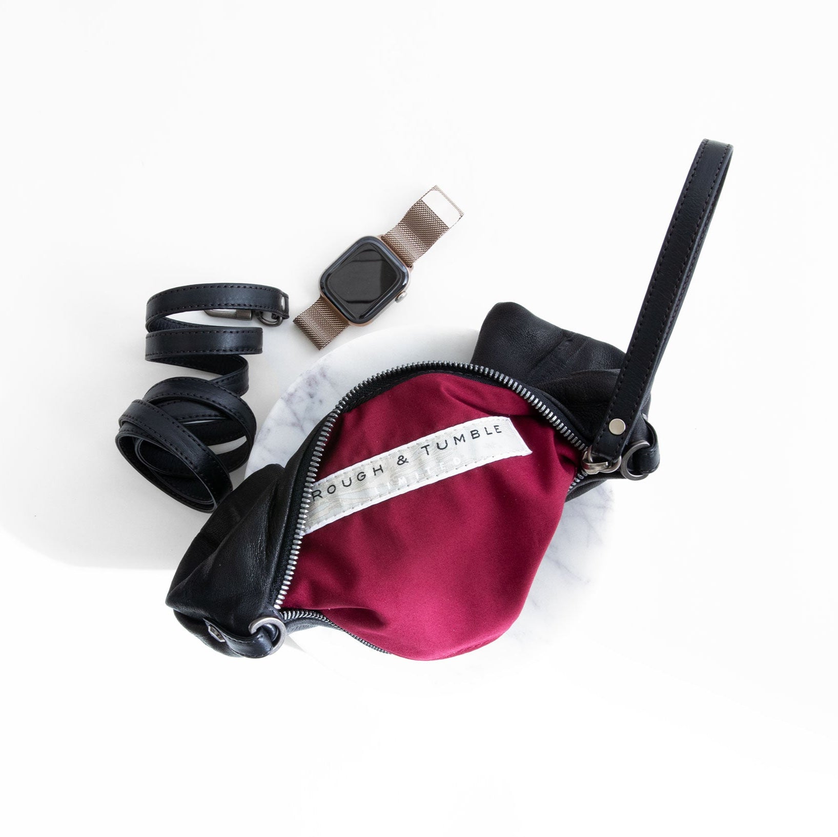 roro crossbody in milano black showcasing interior jam lining