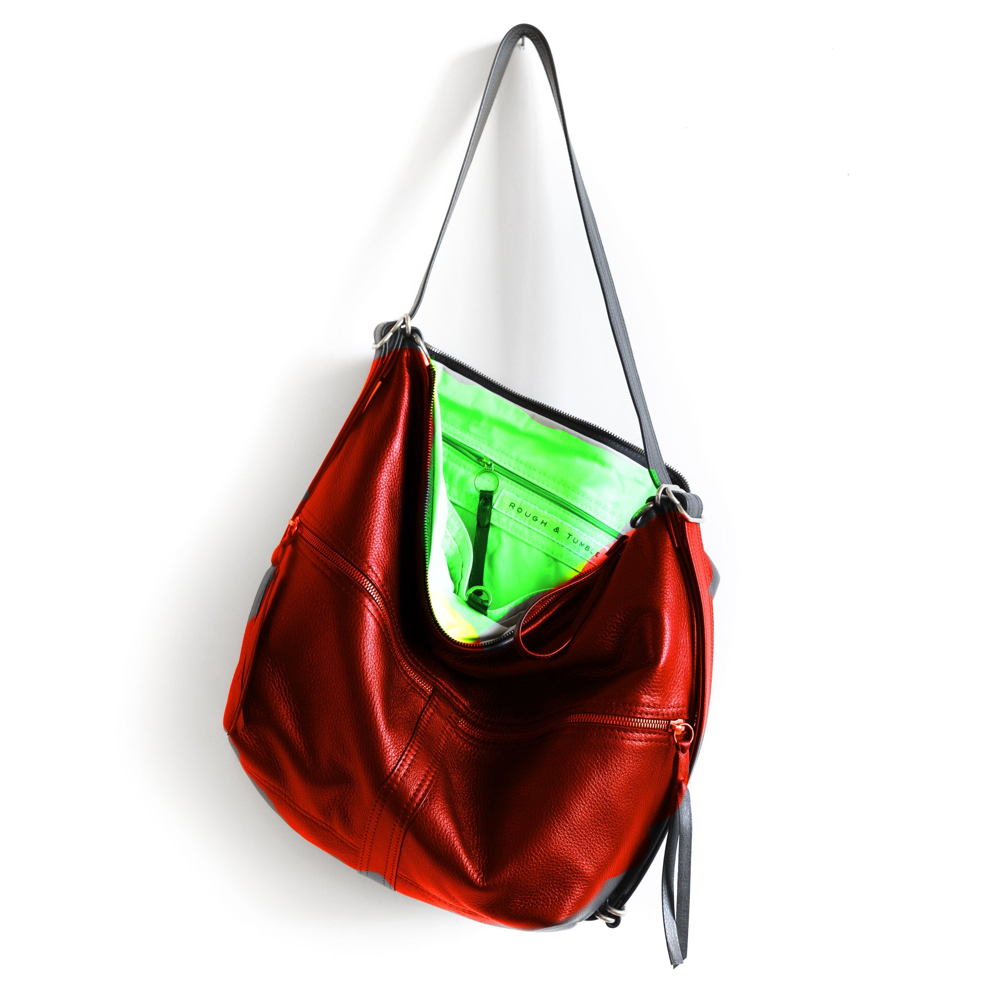 city dz in orange and red with green lining