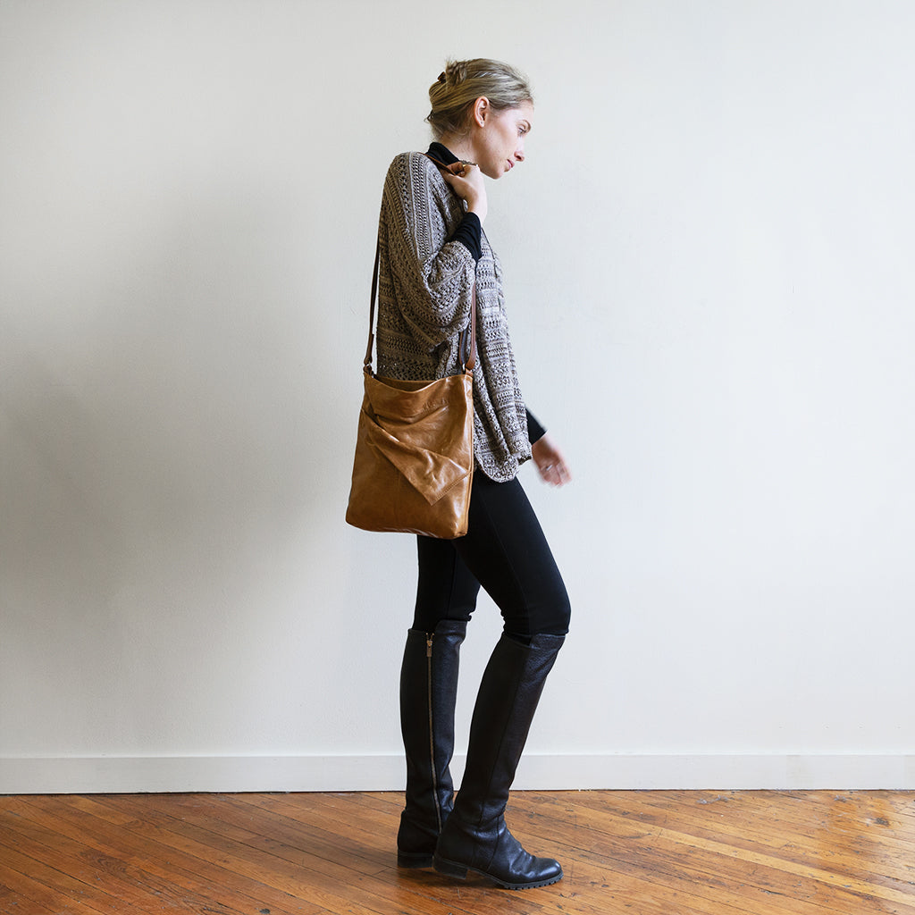 model / small